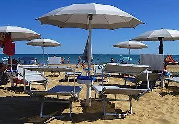 Hotel Mare Live Lido di Jesolo 2*,  Italia